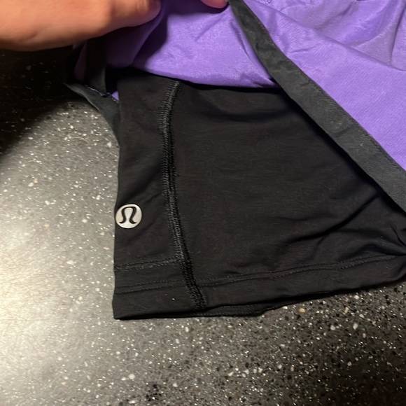 lululemon shorts - Picture 3 of 5